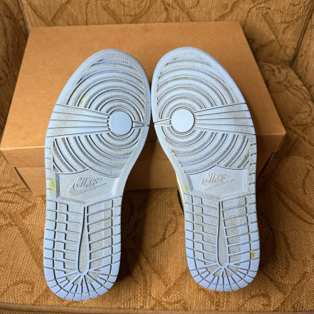 Jordan 1 Retro High OG UNC Toe Sneaker‎ DZ5485-400 Men's 7.5 Used No Box